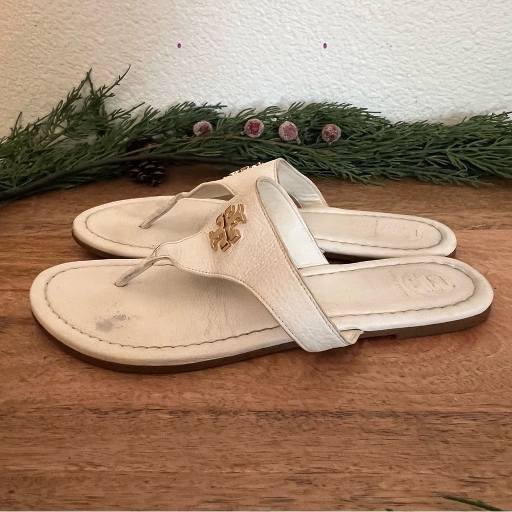TORY BURCH OFF WHITE Flat LOGO leather Thong Sandals Shoes Size 7 M - Picture 4 of 12